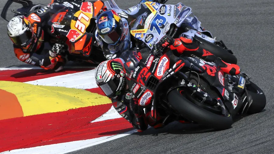 Read more about the article Alex Marquez extends podium streak with strong second place at Portimao MotoGP