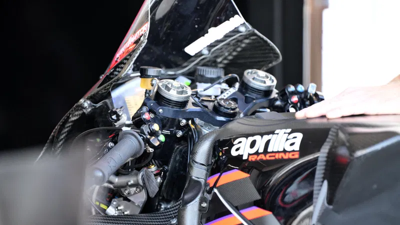 Read more about the article Aprilia confirms new 850cc MotoGP engine already up and running